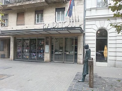 Radnóti Theatre