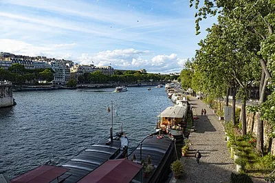 Port de Suffren