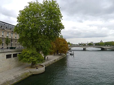 Port du Louvre