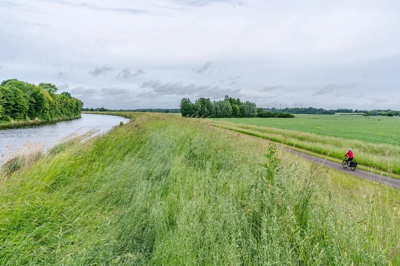 Weser-Radweg, 6. Etappe: Von Verden nach Bremen