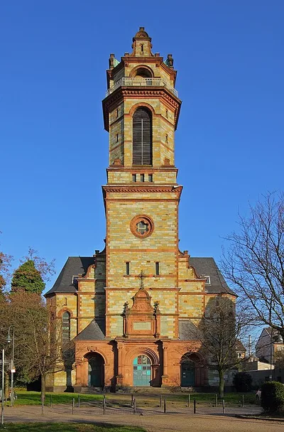 Ruine der Lutherkirche mit Lutherturm