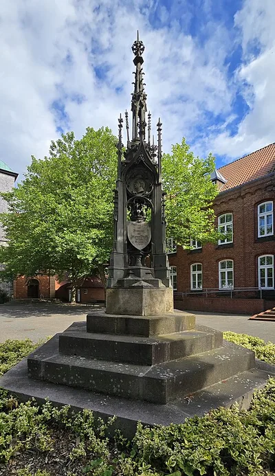 Welfen memorial