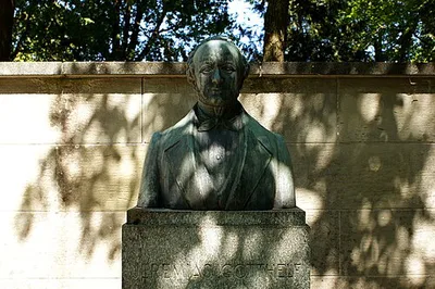 Gotthelf-Denkmal