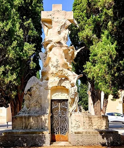 Panteón Luisa Sancho Mata [Panteón Guirao]
