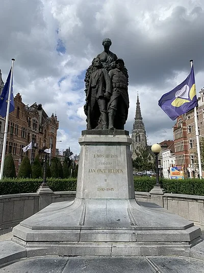À nos héros (1914-1918 et 1940-1945) - Aan onze helden (1914-1918 en 1940-1945)