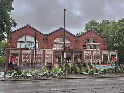 Young V&A