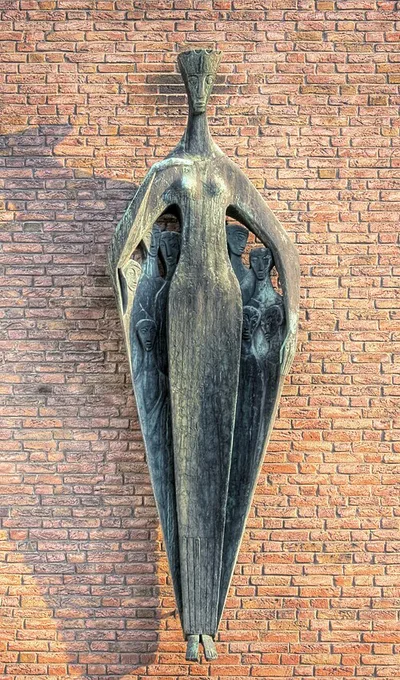 Mutter Colonia