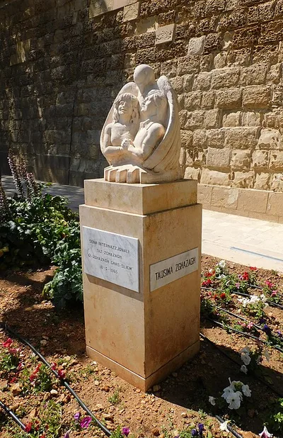 Monument to International Youth Year in Valletta