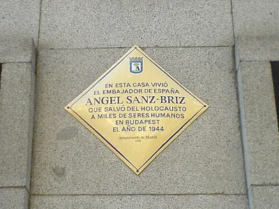 Ángel Sanz-Briz
