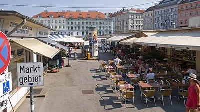 Karmelitermarkt