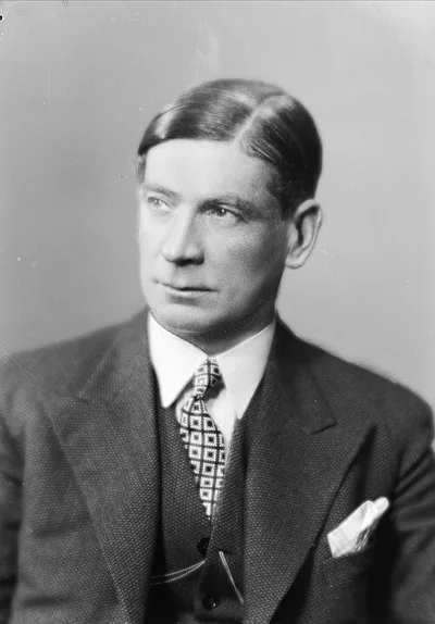 August Oddvar (1877-1984)