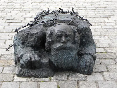 Mahnmal gegen Krieg und Faschismus