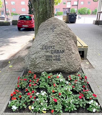 Kriegerdenkmal Sportplatzring