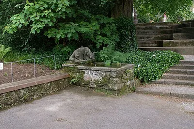 Fuchsbrunnen / Fuchs