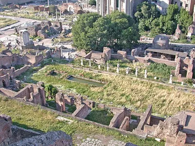 Atrio della Casa delle Vestali