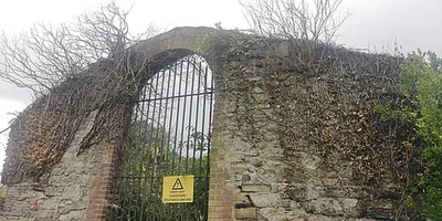 Church of St. John the Baptist, Castle Avenue
