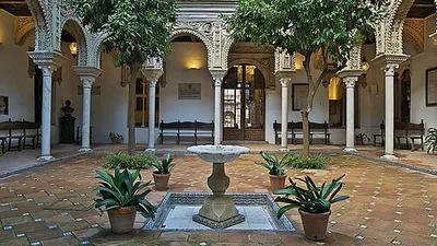 Royal Academy of Fine Arts of Saint Isabel of Hungary