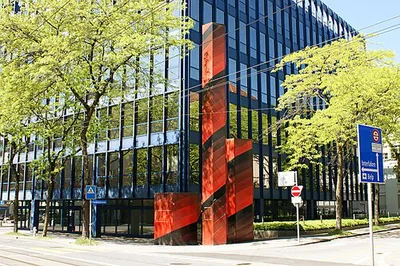Farb-Spiral-Säulengruppe