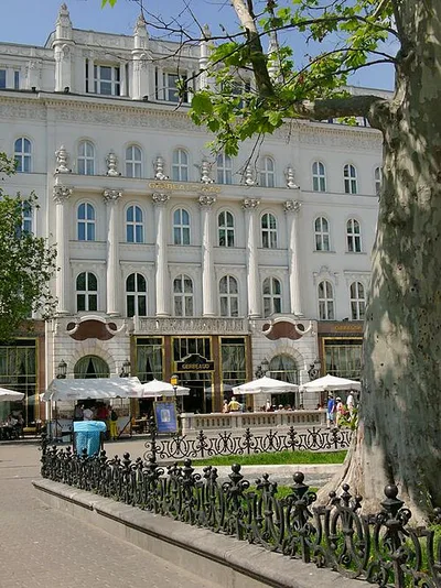 Vörösmarty tér