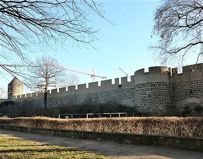 mittelalterliche Stadtmauer