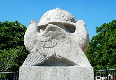 Monument au Pigeon-Soldat - Monument aan de Oorlogsduif
