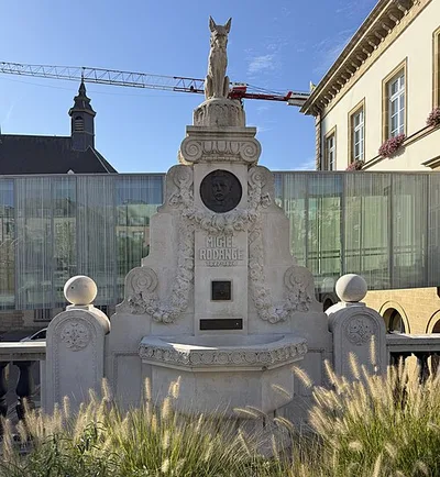 Monument Michel Rodange on Place Guillaume II