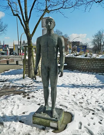 Großer Stehender