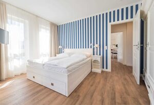 Min Hüsung - 90615