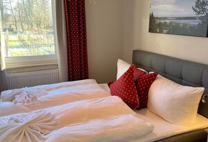 Ferienwohnung Salzwiesen mit eigenem Saunarohrhus