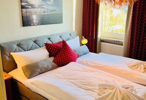 Ferienwohnung Salzwiesen mit eigenem Saunarohrhus