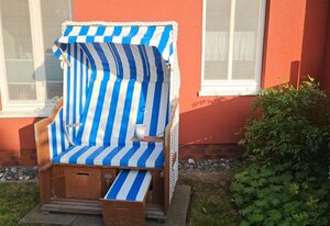 Ferienwohnung Möwennest mit Terrasse, Garten und Strandkorb