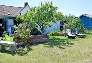 Ferienwohnungen in Baabe beim Fischer und sin Fru! – 02 Ferienwohnung zum Vorgarten