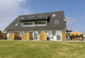 MR: Haus Inselperle mit Blick auf den Bodden – Wohnung 06 mit Balkon und Boddenblick
