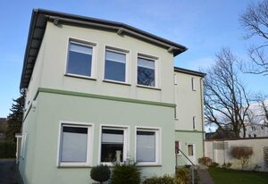Ferienwohnung Altefähr mit Garten und Sonnenterrasse