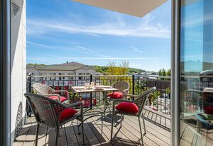 MR: Villa Wiederkehr Whg 08 Wilhelmine mit Balkon