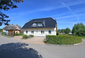 MR: Doppelhaushälfte Meeresbrise mit Terrasse und Fasssauna