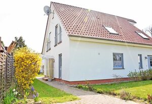 DEB 041 Ferienwohnung mit Terrasse am Kurpark Altefähr
