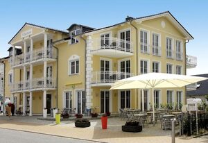 Residenz Villa Ostsee – OST-04 - Ferienwohnung mit 2 Balkonen, Kamin und Sauna