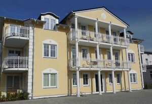Residenz Villa Ostsee – OST-04 - Ferienwohnung mit 2 Balkonen, Kamin und Sauna