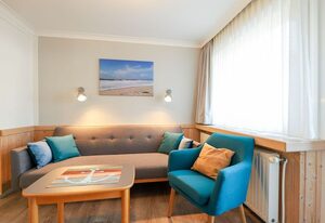 Left - Haus Rolf