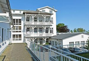 Appartementhaus mit Balkon im Ostseebad Göhren (HN) – 14 schöne 3-Raum-Ferienwohnung mit Seeblick u. Balkon