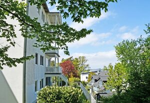 Appartementhaus mit Balkon im Ostseebad Göhren (HN) – 14 schöne 3-Raum-Ferienwohnung mit Seeblick u. Balkon