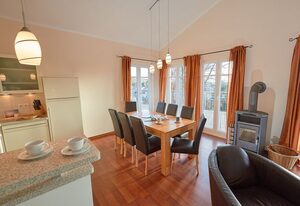 Villa Sommerwind in Sellin | Wohnung 01 | Sommerflieder
