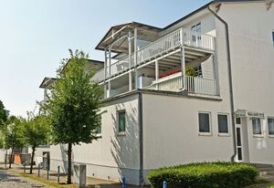 Appartementhaus mit Balkon 300 m bis zum Strand (HStr) – 09 schöne 2-Raum-Ferienwohnung mit Balkon