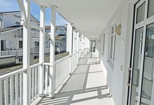 Appartementhaus mit Balkon 300 m bis zum Strand (HStr) – 09 schöne 2-Raum-Ferienwohnung mit Balkon