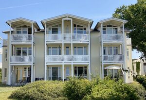A: Haus Rügenscher Bodden Whg. 06 mit Meerblick – Ferienwohnung 06 3-Raum 1.Etage mit Balkon