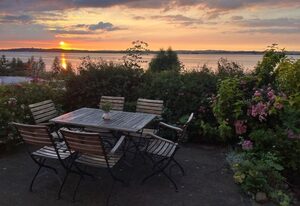 Strandhaus am Höft - exklusiver Privatstrand vor dem Haus – Strandhaus am Höft mit Sauna