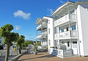 Ferienwohnungen im Haus Ida im Ostseebad – 02 Ferienwohnung Ida mit Balkon und Strandkorb  B