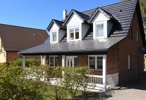 Ferienhaus in Strandnähe mit Kamin und W-Lan – Ferienhaus mit Terrasse und Parkplatz