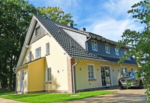 großes Baaber Ferienhaus mit Sauna und Kamin (R)